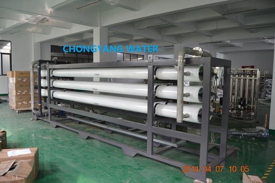 Instalaciones de tratamiento de agua para alimentos y bebidas con tanque de almacenamiento de ósmosis inversa integrado