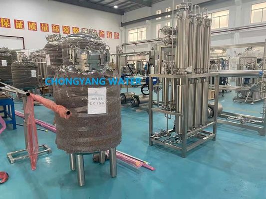 Instalación de destilación farmacéutica de varias columnas Máquina de agua destilada Sistema WFI