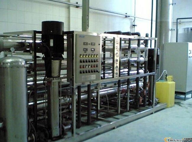 20 M3/h Capacidad de salida Toray / Dow Membrana 8080 Sistema de tratamiento de agua de alimentación de la caldera